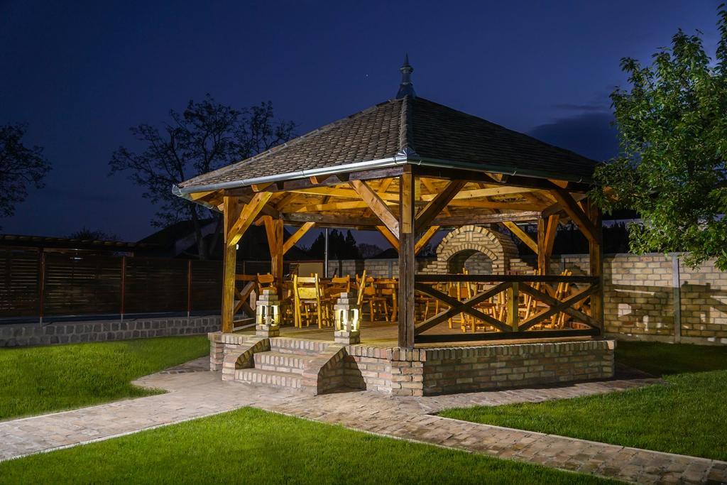 מלון Palić Amfora מראה חיצוני תמונה